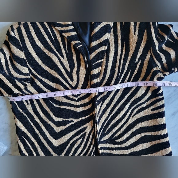 Black and Tan Blazer with Zebra Print - Picture 3 of 7